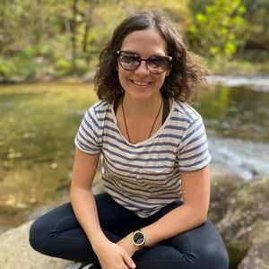 Meet your Posher, Leah